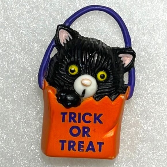 Jewelry - Vintage Halloween Cat Brooch Trick or Treat Cute Spooky Whimsy
